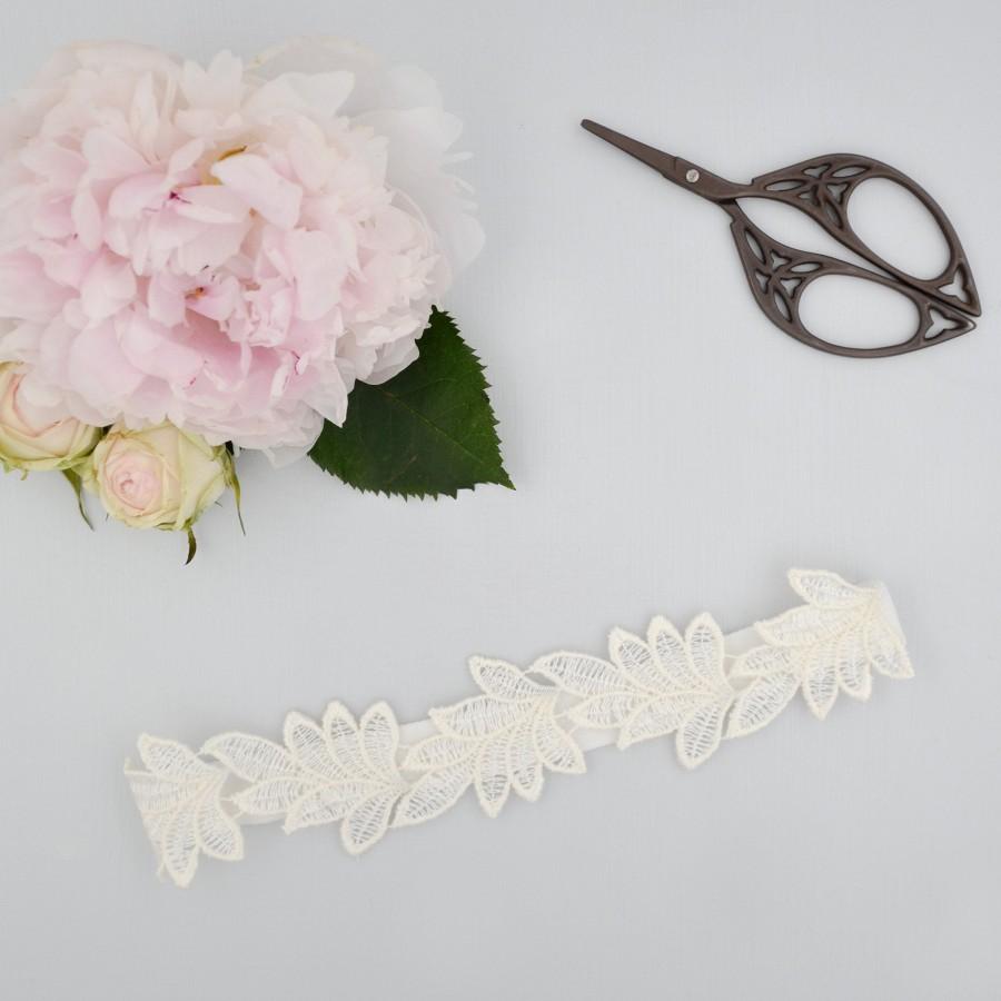 Mariage - Wedding garter • Super sleek garter • Leaf lace garter • Bridal Garter