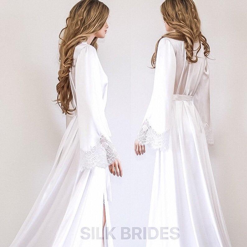Mariage - Long Sexy Bridal Robe with Train, Maxi Lace and Satin Dressing Gown, Luxury Bridal Gift