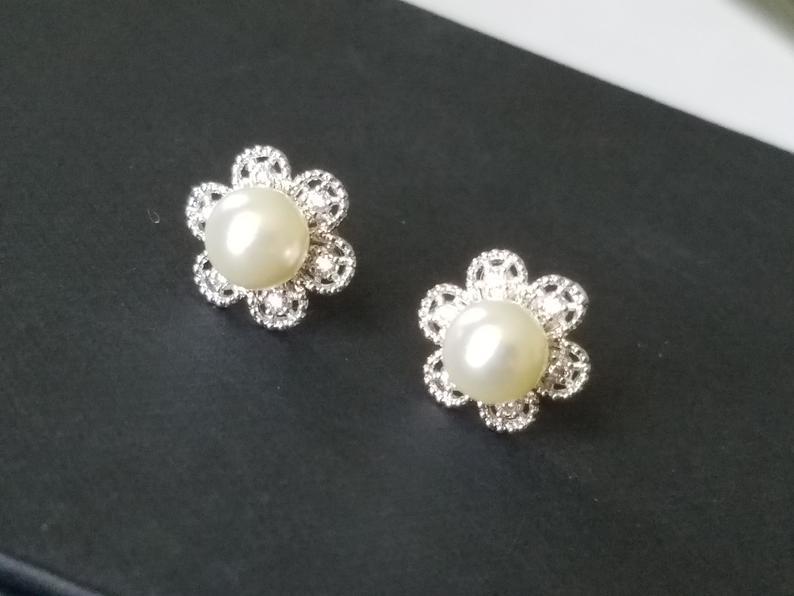 زفاف - Pearl Bridal Earring Studs, Swarovski Ivory Pearl Silver Earrings, Wedding Pearl Earrings, Dainty Pearl Flower Earrings Pearl Bridal Jewelry