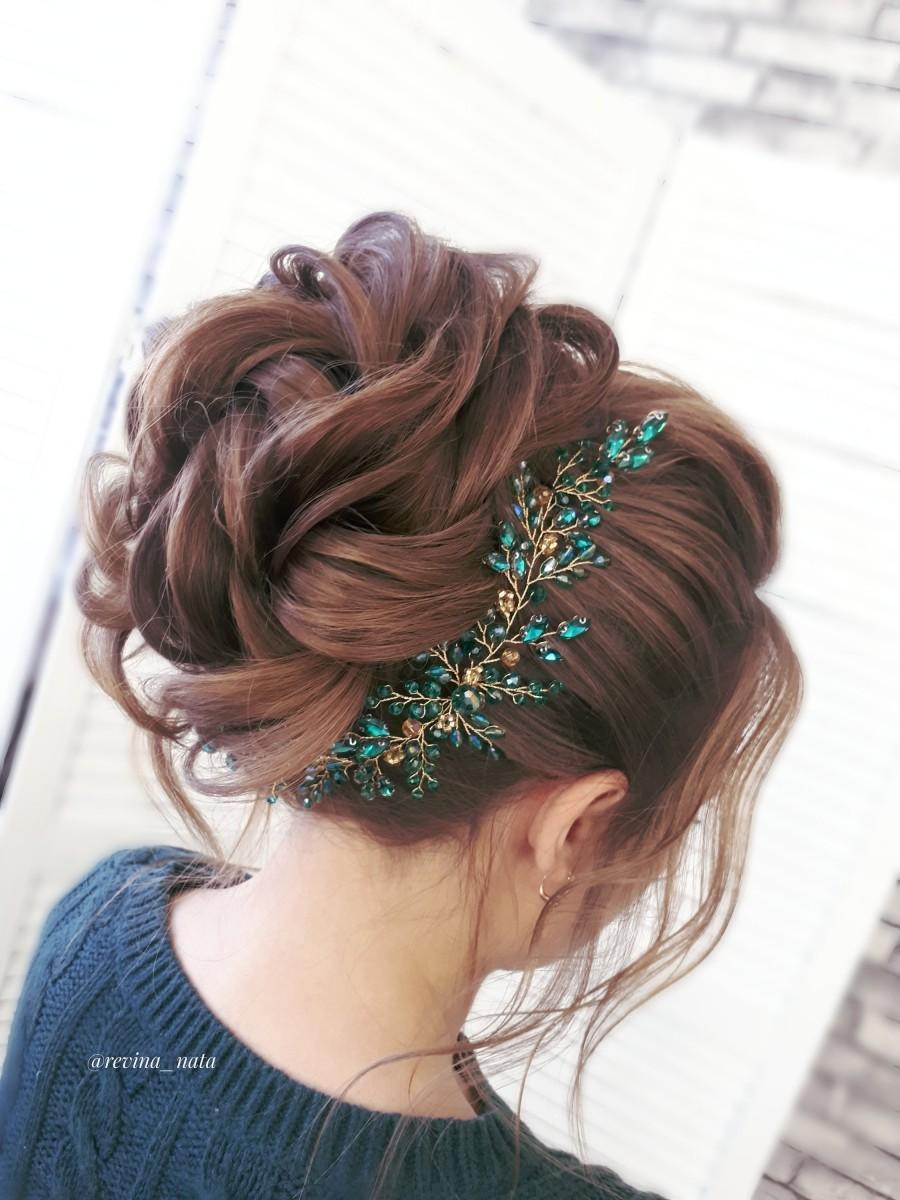 زفاف - Emerald gold jewelry headpiece Wedding hair vine for bride Bridal hair vines