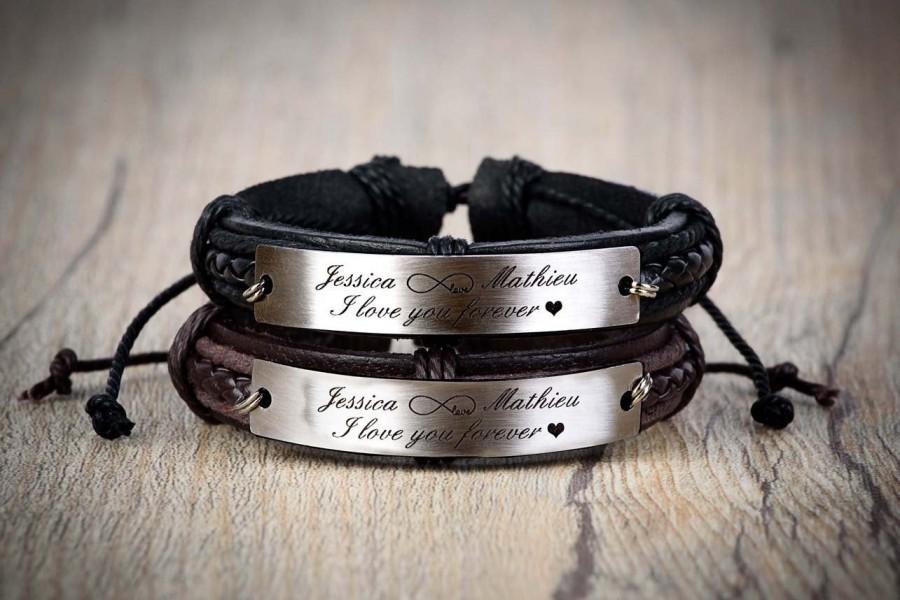 Mariage - Engraved leather, custom couples gift, best friend bracelet, anniversary husband and wife, his and her leather bracelets, custom bracelet