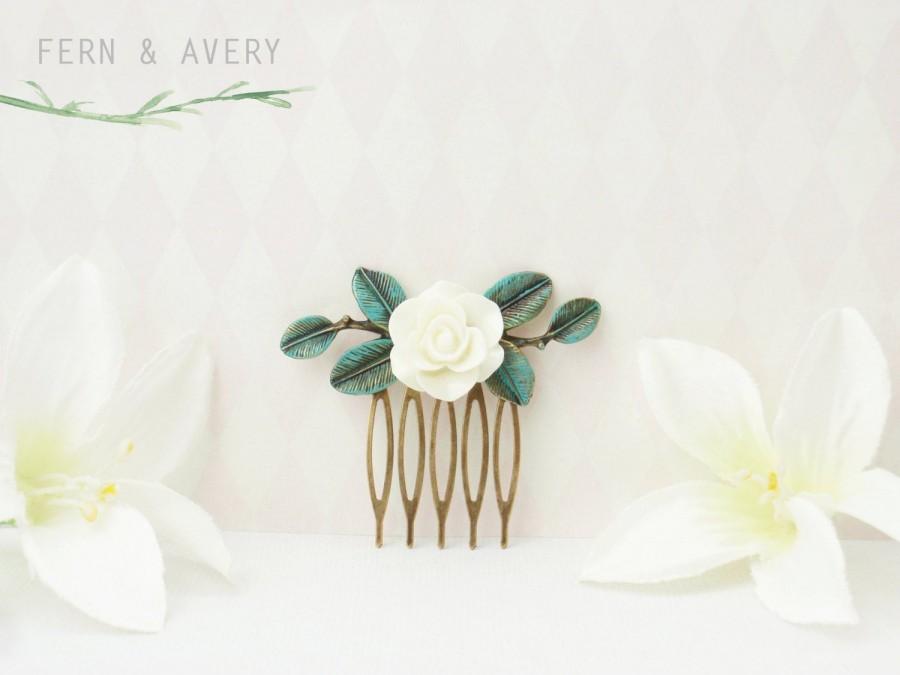 Hochzeit - Turquoise green, white and gold flower hair piece. Wedding, bridal, formal, comb, clip.