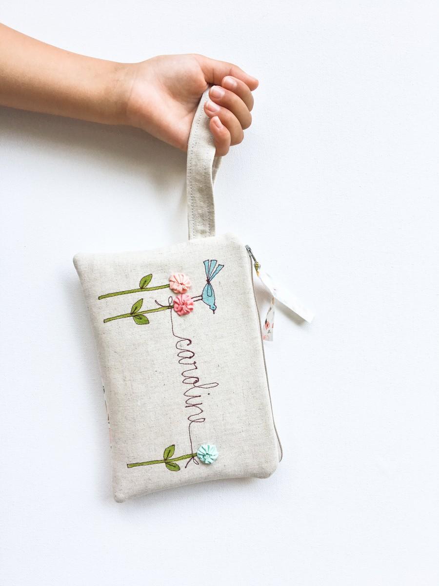 Свадьба - Flower Girl Proposal, Flower Girl Gift, Wristlet, Will You Be My Flower Girl, Personalized Girl Gifts, Purse, Floral, Wedding