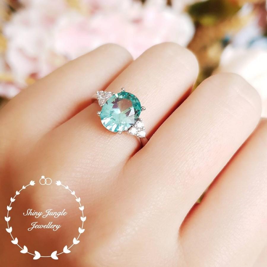 زفاف - Paraiba tourmaline ring, green tourmaline ring, three stone Paraiba tourmaline ring, white gold plated sterling silver, oval cut teal ring