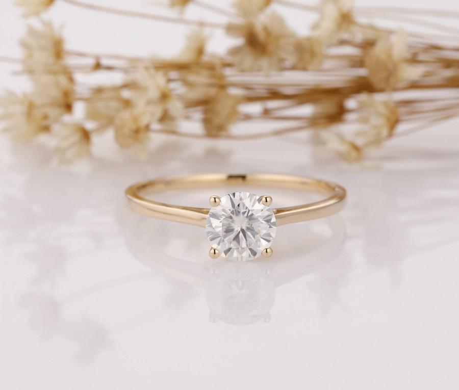 زفاف - Dainty Stacking Ring/ Jewelry Gift/ 6.5mm Round Simulated Diamond Engagement Ring/ Moissanite Wedding Ring/ Promise rings/ Moissanite Ring
