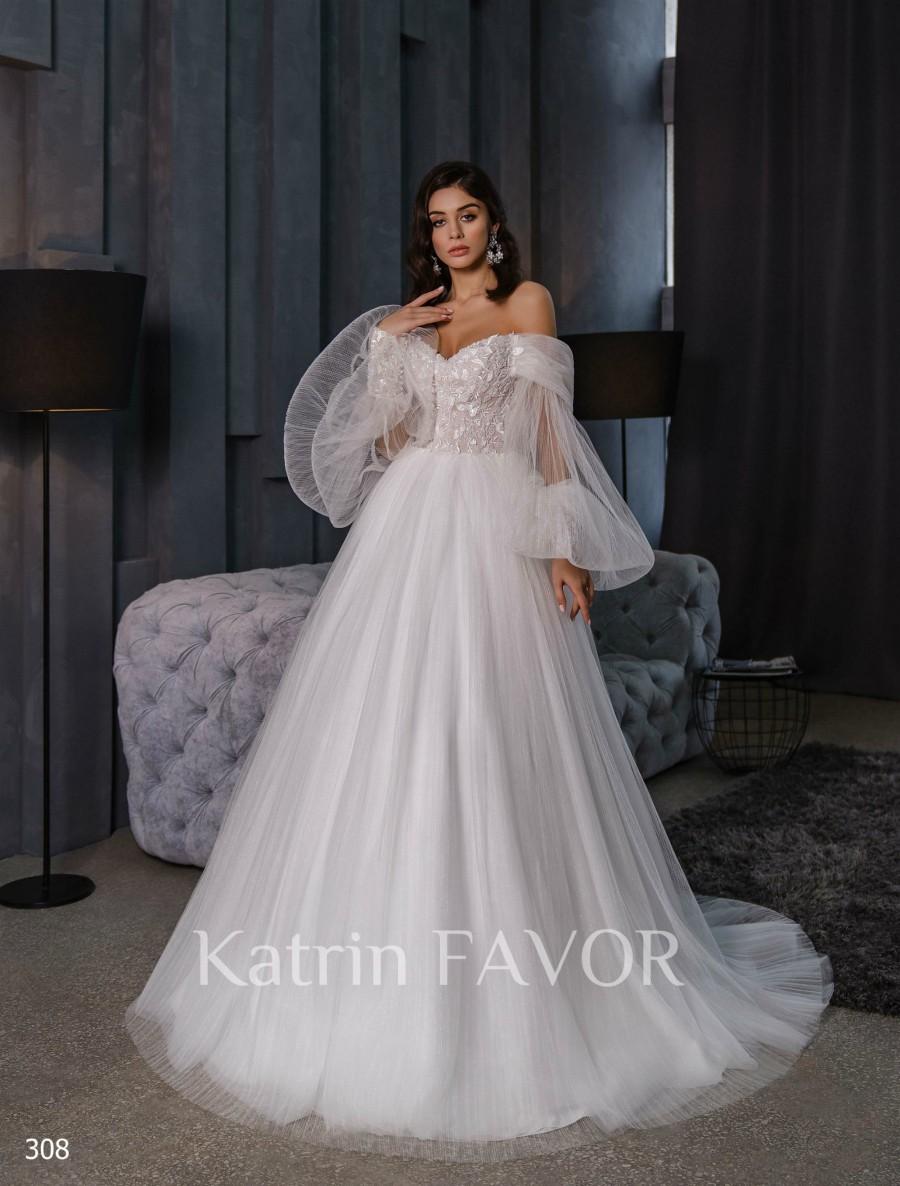 Свадьба - Off The Shoulder Wedding Dress Tulle Wedding Dress Puff Sleeve Wedding Dress Long Sleeve Wedding Dress Fairy Wedding Dress Wedding Gown 2021