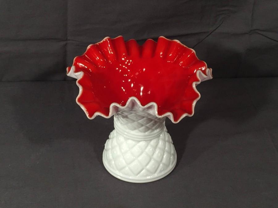 Свадьба - Vintage Brides Bowl, Red White Glass Compote, Decorative Ruffle Rim Dish, Collectible Fenton Glassware, Two Tone Glass Art Dish