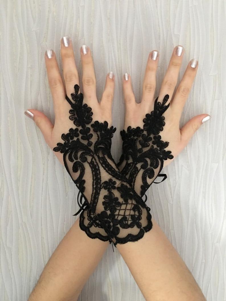 Hochzeit - 9 Colors Wedding Gloves, Bridal Black lace gloves, Handmade gloves, Goth bride glove bridal gloves lace gloves fingerless gloves, Steampunk