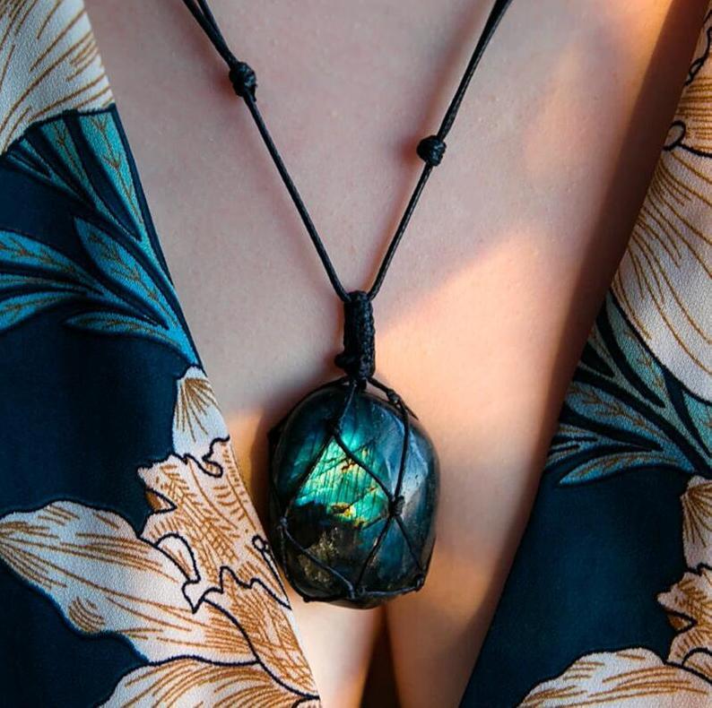 زفاف - Wrapped Dragons Heart Labradorite Necklace-Natural Stone Pendant Necklace-Healing Labradorite Stone Necklace-Crystal Energy Necklace