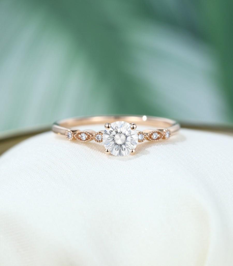 Mariage - Rose gold Moissanite engagement ring Unique Simple engagement ring miligrain engagement ring Promise Diamond wedding Anniversary gift