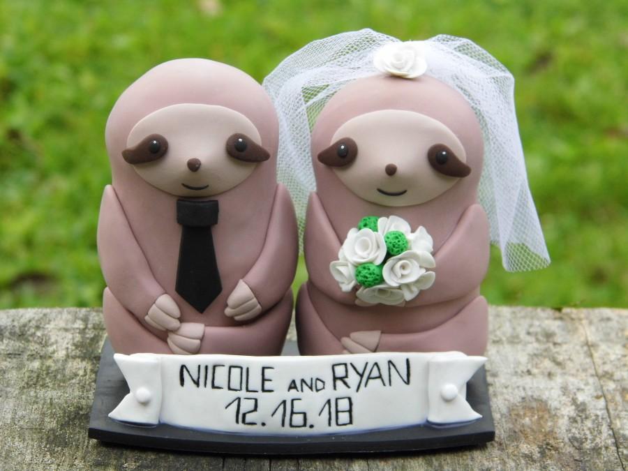 Свадьба - Rainforest wedding decor Personalized wedding cake topper Rainforest animals Personalized gift for wedding Sloth couple Sloth figurines