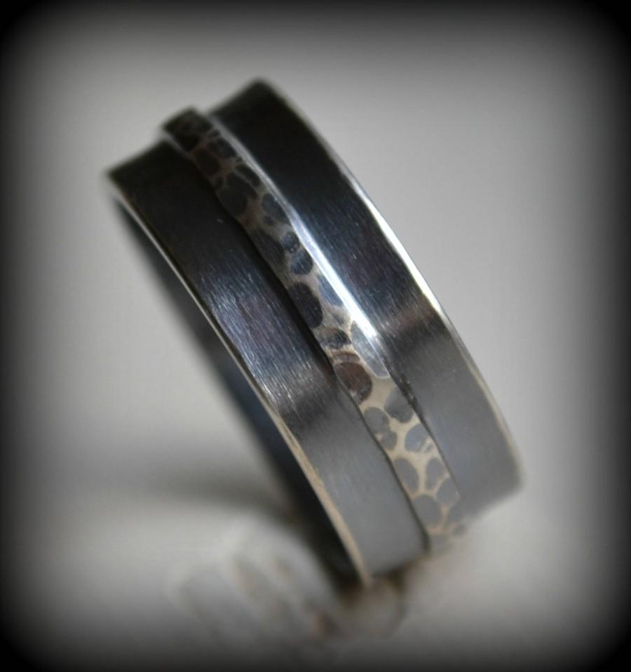 Свадьба - mens wedding ring - rustic sterling silver oxidized wedding band - handmade artisan designed wedding or engagement band - customized