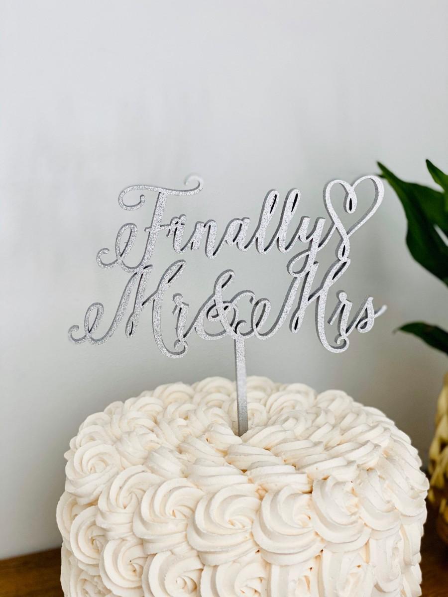 Свадьба - Finally Mr & Mrs Wedding Cake Topper 6" inches wide, Finally Cake Topper, Mr and Mrs Cake Topper, Wood Cake Topper, Unique Cute Modern