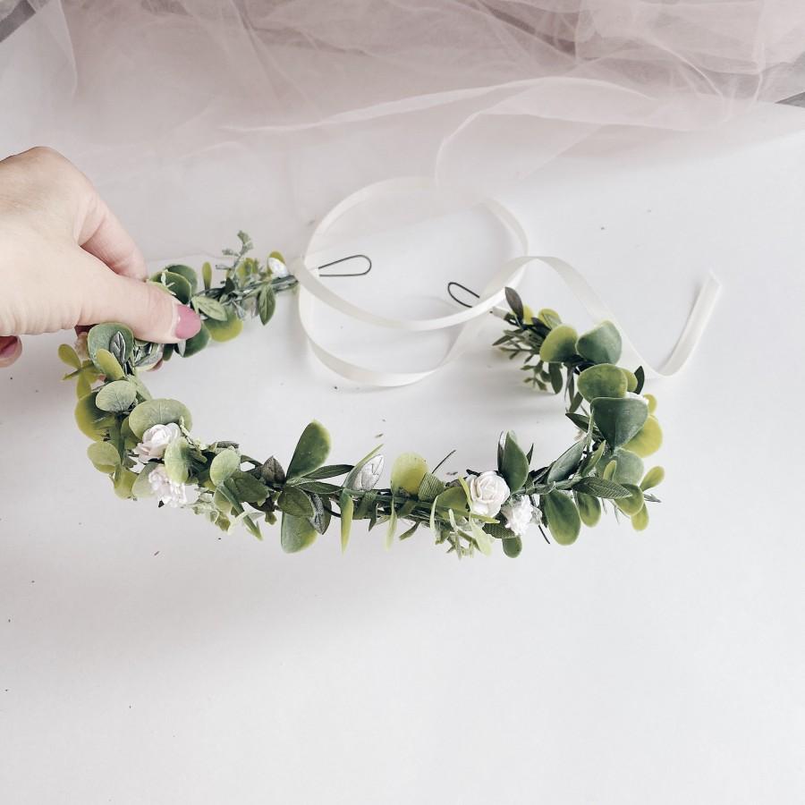 Hochzeit - Greenery floral crown, greenery headband, greenery and white flowers crown, eucalyptus crown, bridal floral crown, wood headband headband,