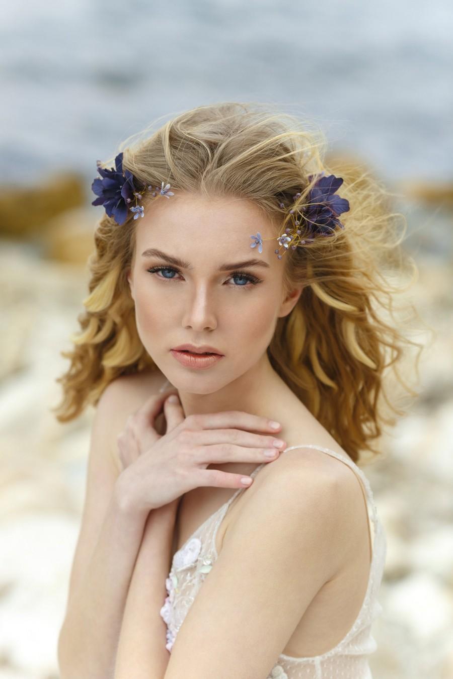 Mariage - Purple Bridal Hair Comb, Hair Flowers, Hair Jewelry, Flower Hair Comb, Floral Headpiece, Floral Hair Comb, Boho Hair Comb
