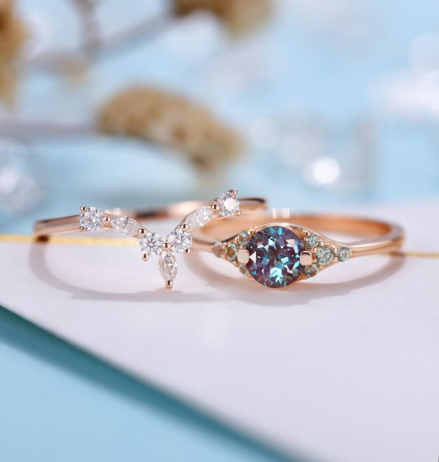 Mariage - Vintage Alexandrite Engagement Ring Set 