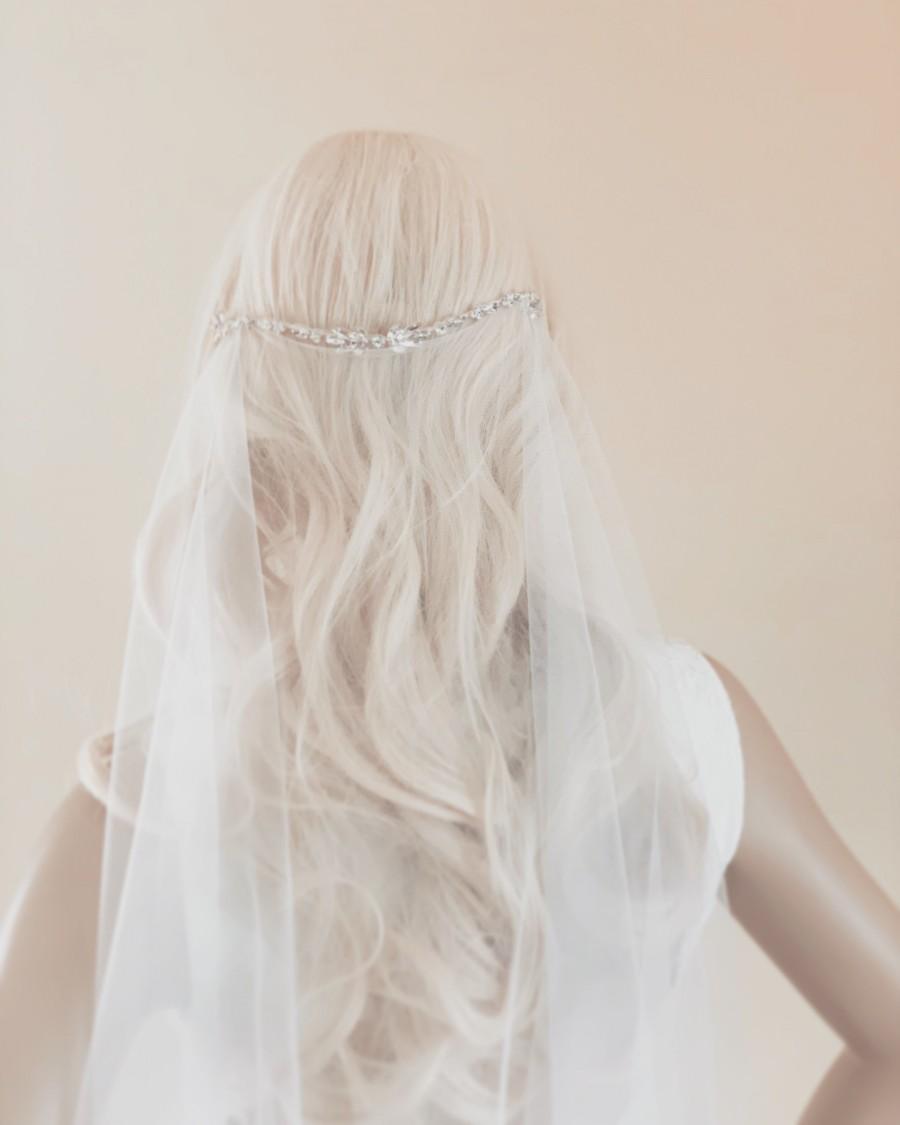 Hochzeit - Draped Bridal Wedding Veil 