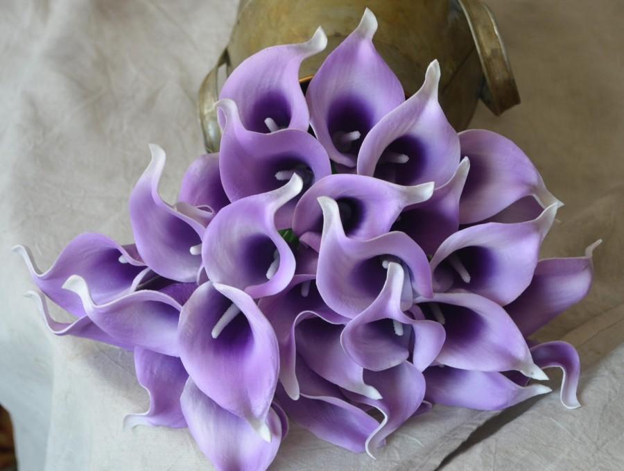 Mariage - 10 Lavender Purple Picasso Calla Lilies Real Touch Flowers DIY Silk Wedding Bouquets, Centerpieces, Wedding Decorations