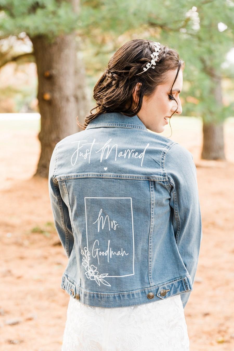 Hochzeit - Bride denim jean jacket