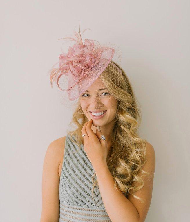 Hochzeit - Blush Pink Fascinator, The Brynlee Women's Tea Party Hat, Hat with Veil, Kentucky Derby Hat, Fancy Hat, wedding hat, British Hat
