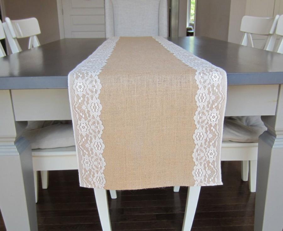 Hochzeit - Burlap and white lace table runner - rustic wedding table runner - beige farmhouse style decor runner - tablescape table setting