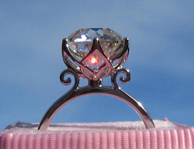 زفاف - Custom Design: Gold or Platinum LILY Solitaire Engagement Ring Mount