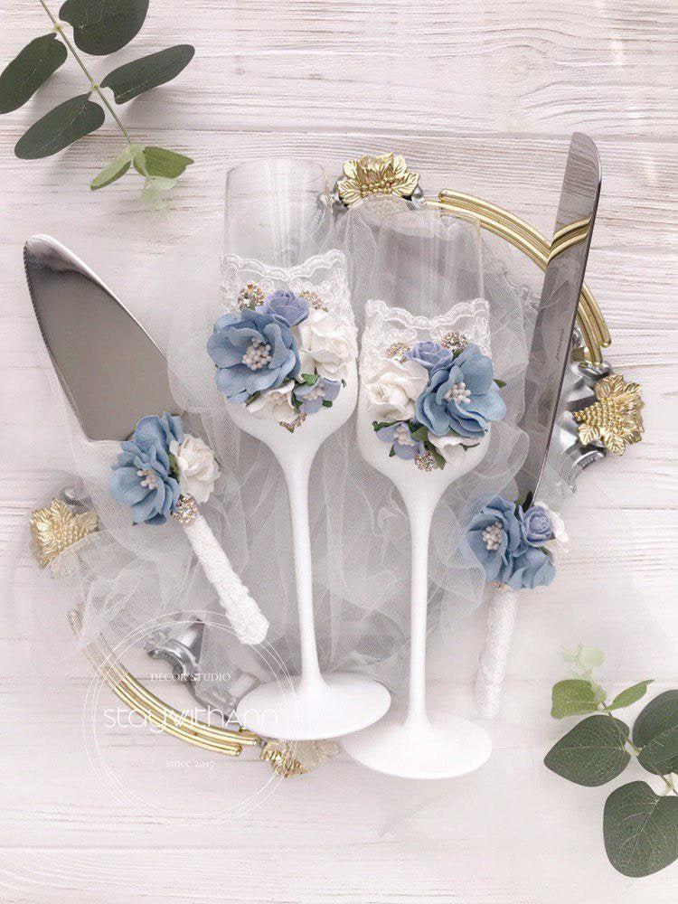 Hochzeit - Dusty Blue Champagne Flutes Wedding Bride and Groom Toasting Flutes Wedding Set Vintage Rustic Chic Decor Wedding Glasses Winter Wedding