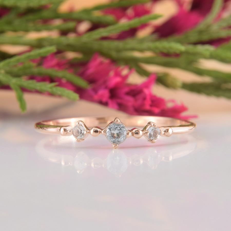 زفاف - Womens Small Aquamarine Promise Ring, Delicate gold ring for her, Rose gold dainty promise ring, Blue stone ring gold, March birthstone