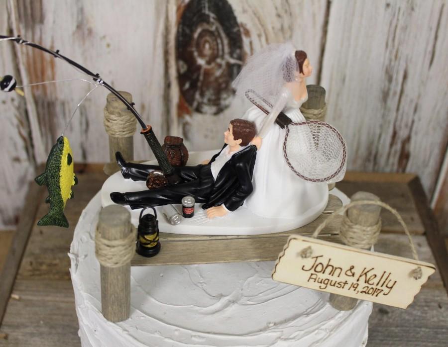 Mariage - Fishing Wedding Cake Topper, Grooms Hunting Cake Topper, Rustic Outdoors Lovers, Bride and Groom Cake Topper