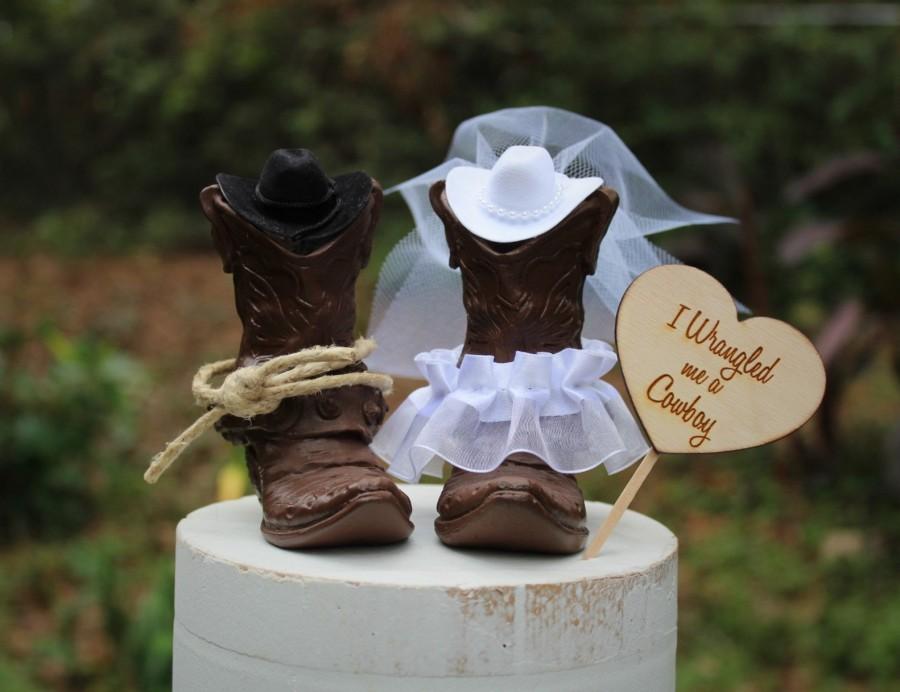 Свадьба - Boot Cake Topper-Bride-Groom-Cowboy-Wedding-Cake Topper-Hat- Western-Barn Wedding,