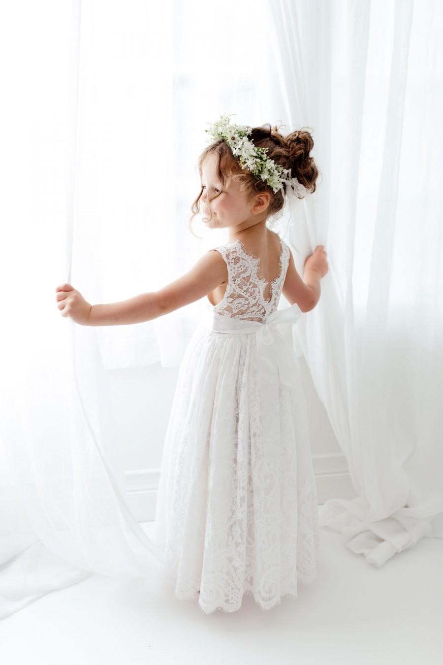 Mariage - Bohemian White Flower Girl Dress, Rustic Tulle Wedding Dress, Will You Be My Flower Girl Proposal, Boho Dresses