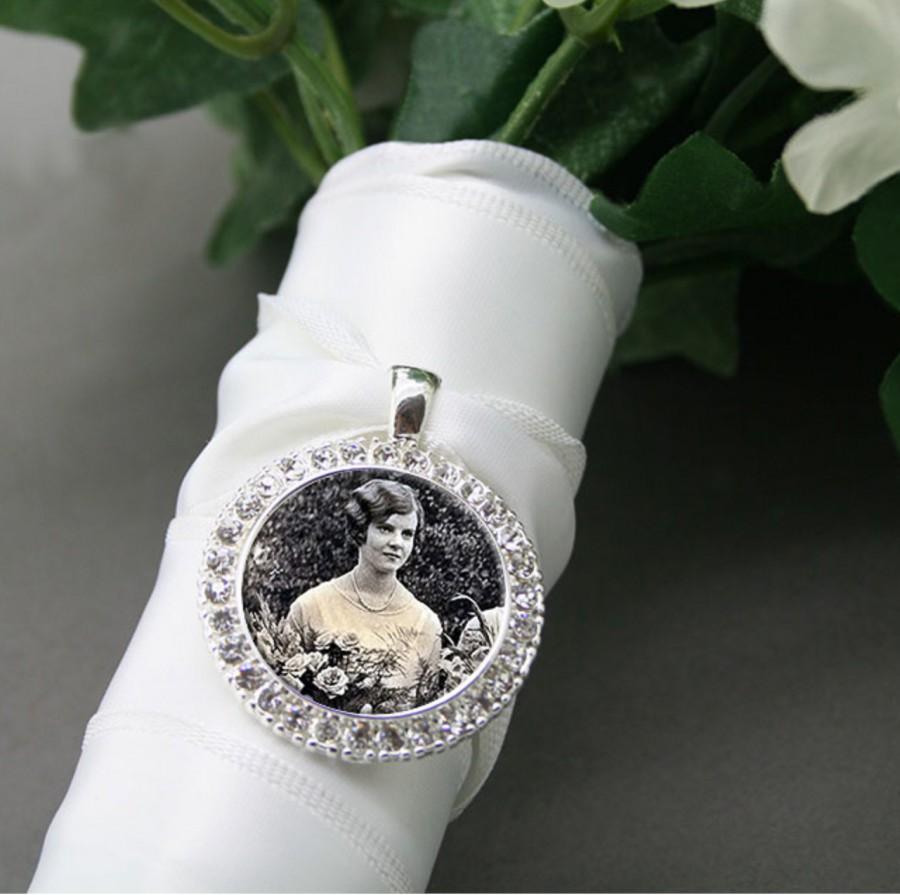 زفاف - Round Rhinestone pendant setting Rose Gold, Silver or Gold Lead and Nickel Free Great Wedding Gift for Bride for bouquet