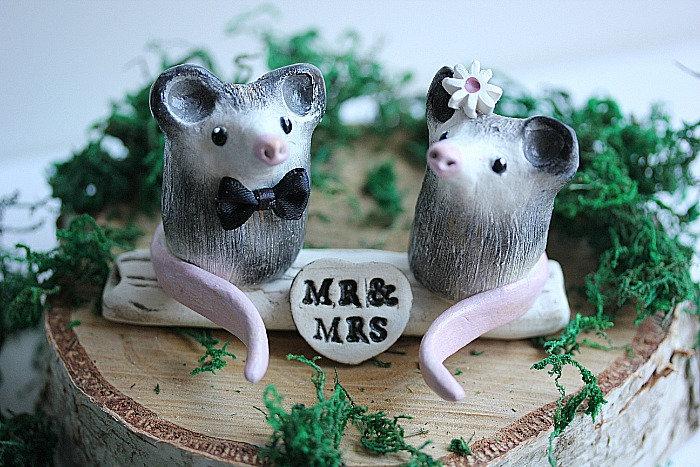 Свадьба - Opossums Cake topper -Possum Wedding cake topper - Clay Opossums - Possum Animal totem - Animal wedding cake topper