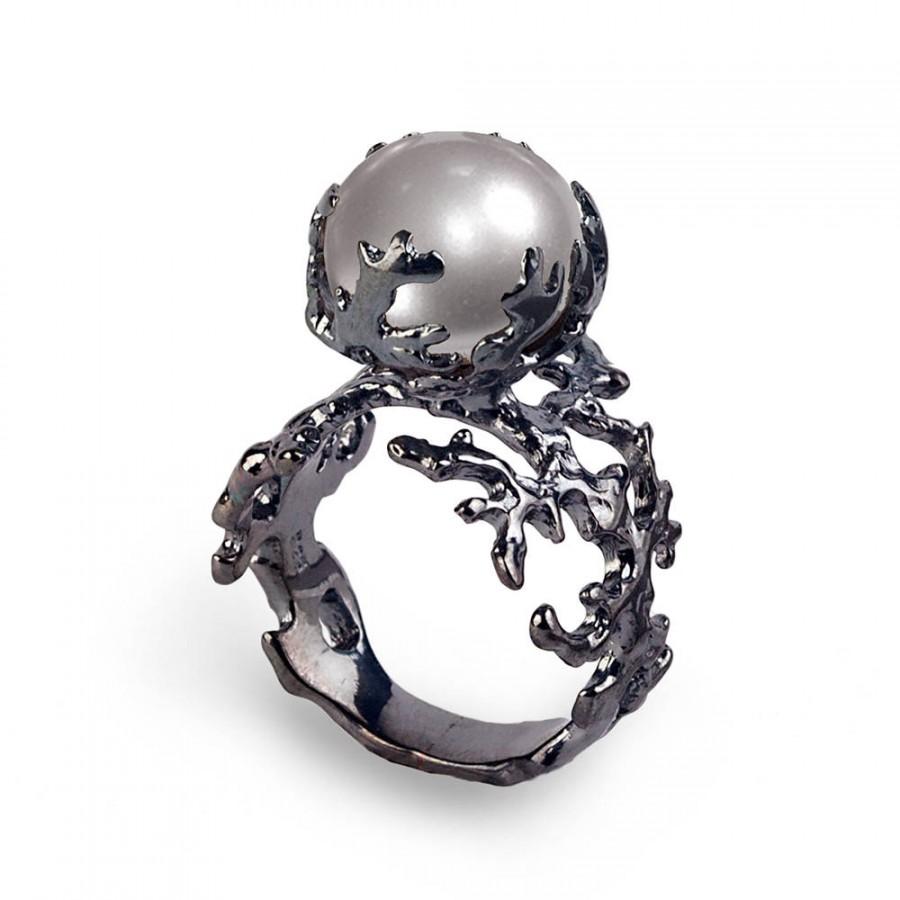 زفاف - CORAL Gray Pearl Engagement Ring, Gray Pearl Ring, Black Ring, Black Engagement Ring, Alternative Ring, Statement Jewelry, Unique Pearl Ring