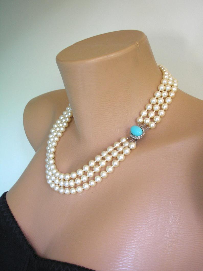 Свадьба - Vintage Pearl Necklace With Turquoise Clasp