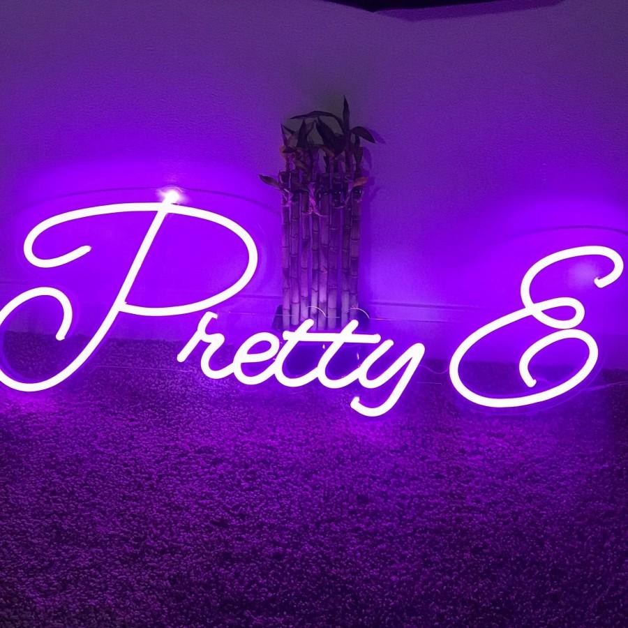 Hochzeit - Custom neon sign as gift for house, room, bar or store decoration and for party, wedding decoration,neon sign