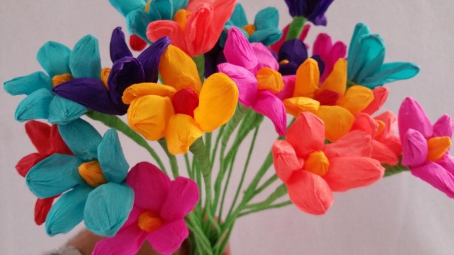 Свадьба - Cinco de Mayo, 12 Paper Flowers, Dia de Los Muertos, Mexican Flowers, Crepe Paper Flowers, Wedding Decorations, Party Decor, Altar Flowers