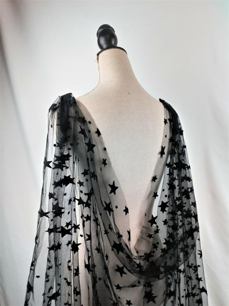زفاف - Black stars tulle wedding long cape veil for celestial black wedding dress great for gothic or witchy wedding perfect black bridal cloak