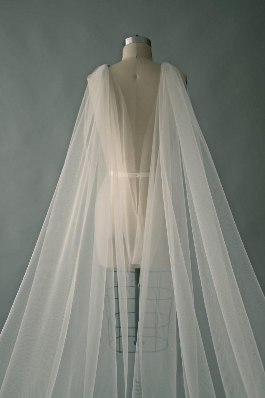 زفاف - CHLOE cape, Cape veil, simple cape veil, plain cape, long cape veil, long veil, cathedral veil, wedding veil, bridal veil, custom veil
