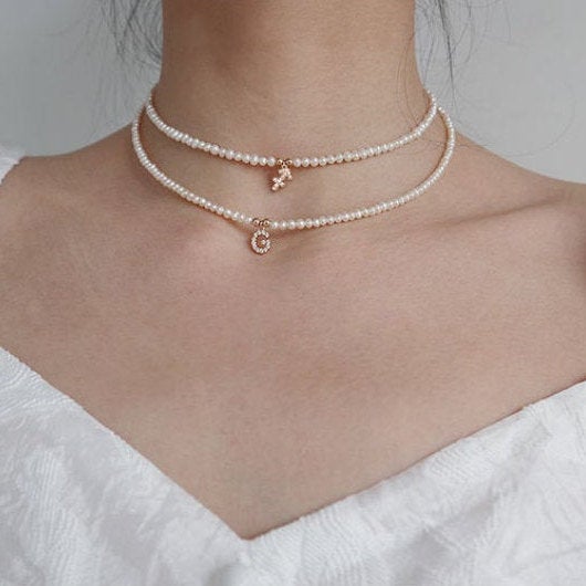 زفاف - Pre-sale Personalized Pearl Choker Necklace with Gold Initial Pendant, 14K Gold Filled Custom Letter Pendant Necklace, Custom Pearl Choker