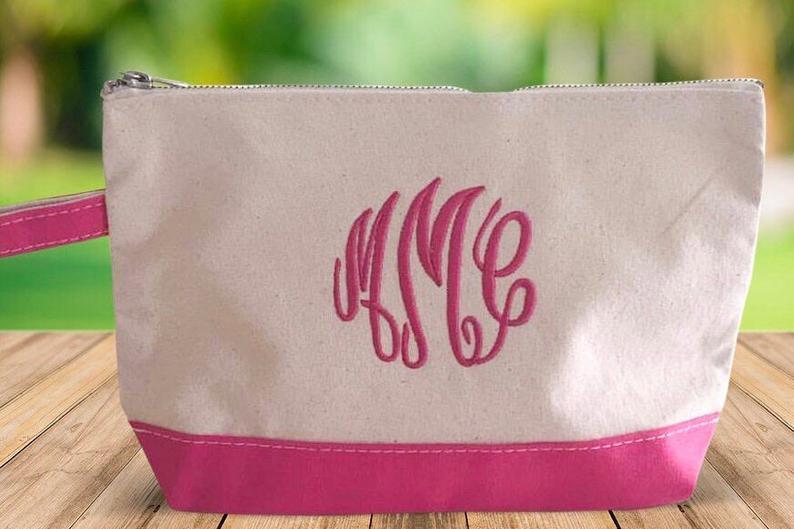 Hochzeit - Graduation Gifts Girls Monogrammed Zippered Canvas Pouch Make Up Bag Personalized Women's Travel Bags Makeup Storage Bag Tween Make Up Bag