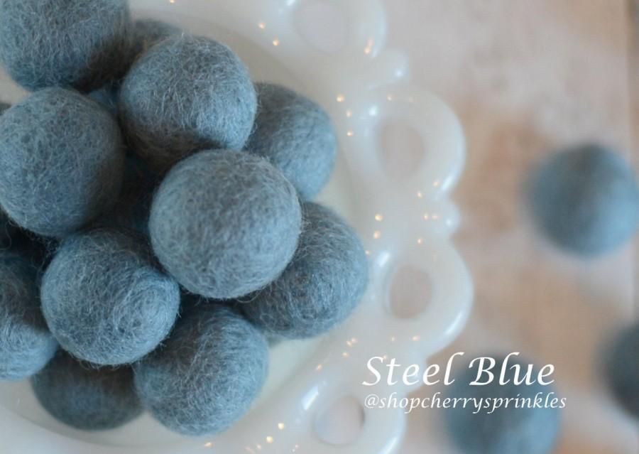 زفاف - STEEL BLUE 1cm-2cm 100% Wool Felt Balls -Felt Pom Pom *Light blue wool balls, Diy Pom Pom Garland - Diy Felt Ball Garland * Wool Balls *POMS