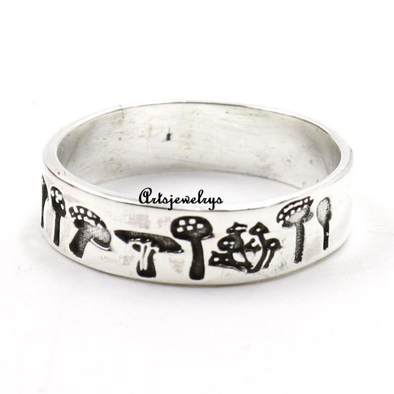 زفاف - Plated Silver Personalized  Ring ,Wedding Band, Forest Jewelry ,Silver Plated Mushroom Ring , Engraved Ring, Stocking Stuffer ,Nature