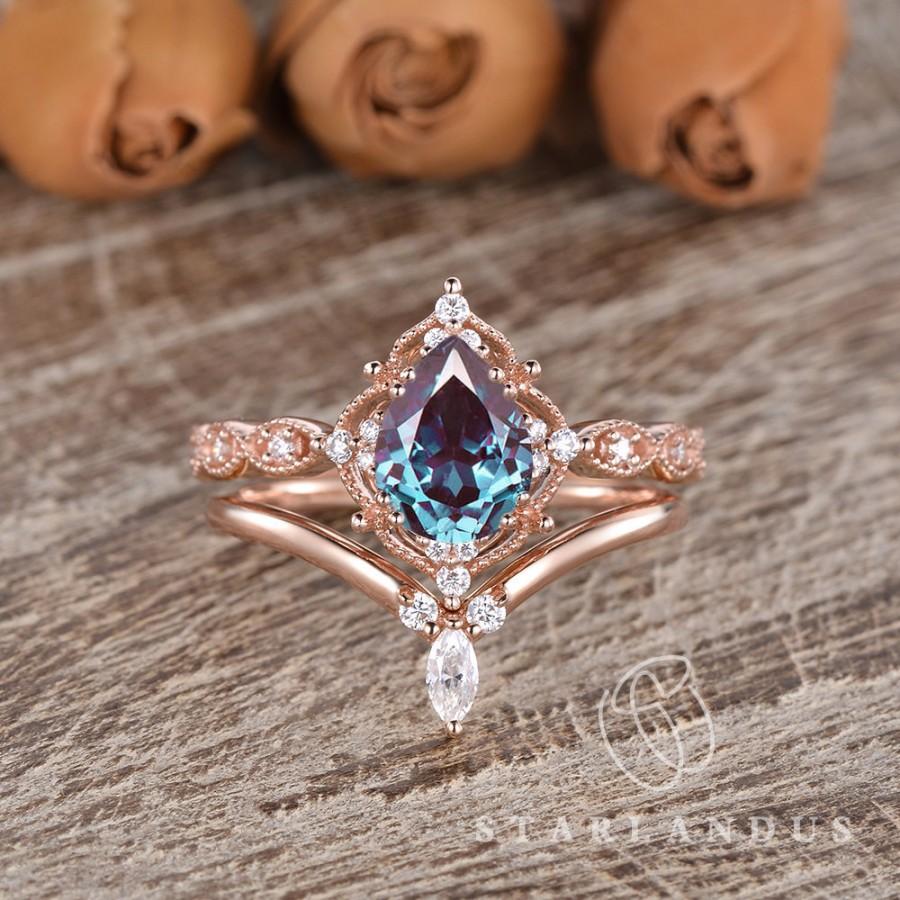 Свадьба - Lab Alexandrite Engagement Ring Unique Marquise Stacking Band Rose Gold 2pcs Vine Flower Rings Pear Alexandrite Brilliant Ring Chevron Ring