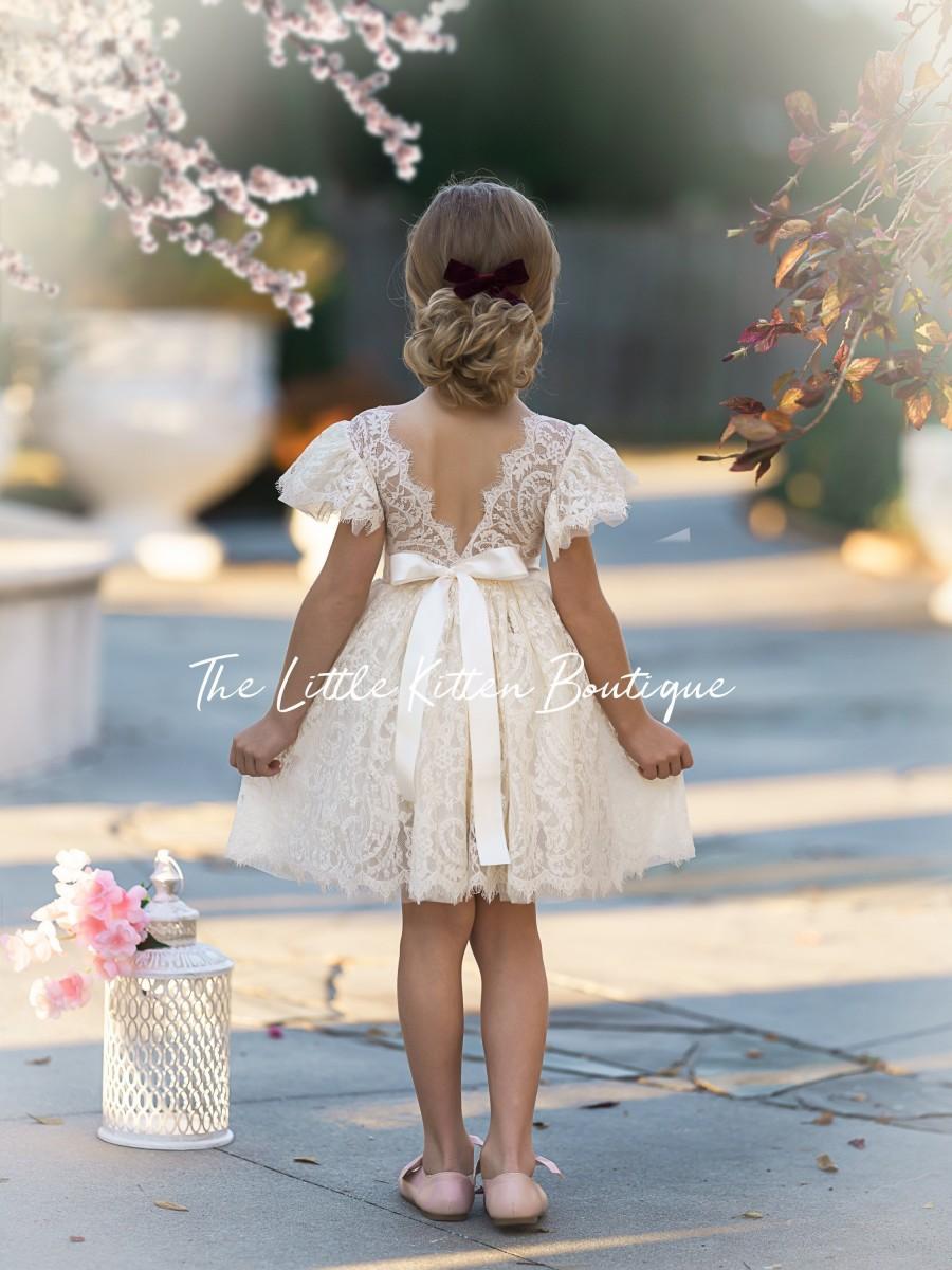 Mariage - Flower girl dress, Bohemian Flower Girl Dress, rustic flower girl dress, boho flower girl dress, lace flower girl dress, boho wedding dress
