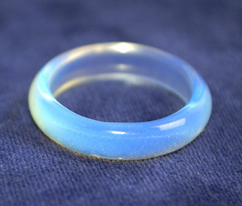 Mariage - Natural Moonstone opalite wedding ring band Solid Stone band ring Clear blue polished stone ring Ring for Her Wedding Band Womens Unisex