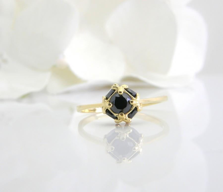 زفاف - birthstone ring for her black onyx ring gemstone ring mothers ring with 5 birthstones anniversary ring delicate ring