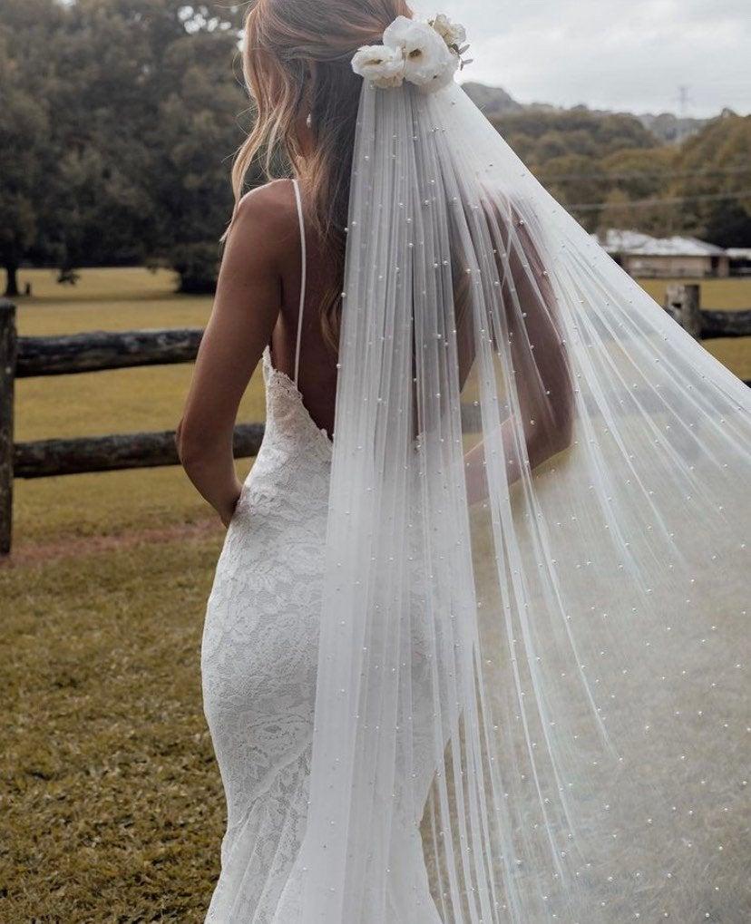 زفاف - ALISSE // Gathered Pearl Detail Veil, Pearl veil, modern cathedral long pearl veil, pearl detail veil, wedding veil, bridal veil, modern
