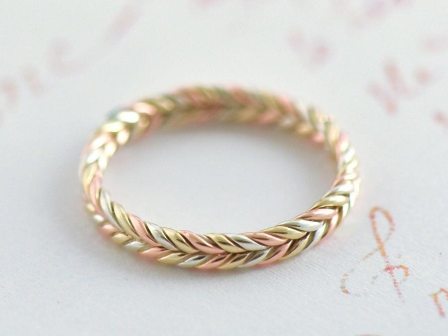 زفاف - Trinity Wedding Ring, Unique Braided Wedding Band, Tricolor Gold Ring, Braided Three Tone Gold Ring, 3 Tone Ring, Woven Ring