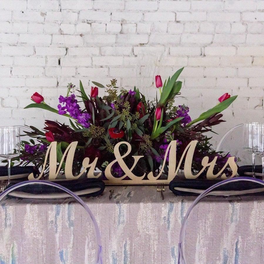 Wedding - Sweetheart Table Mr Mrs - Sweetheart Table Decor - Mr and Mrs sign - Wooden Wedding Signs - Wedding Centerpiece - Unfinished Head Table Sign